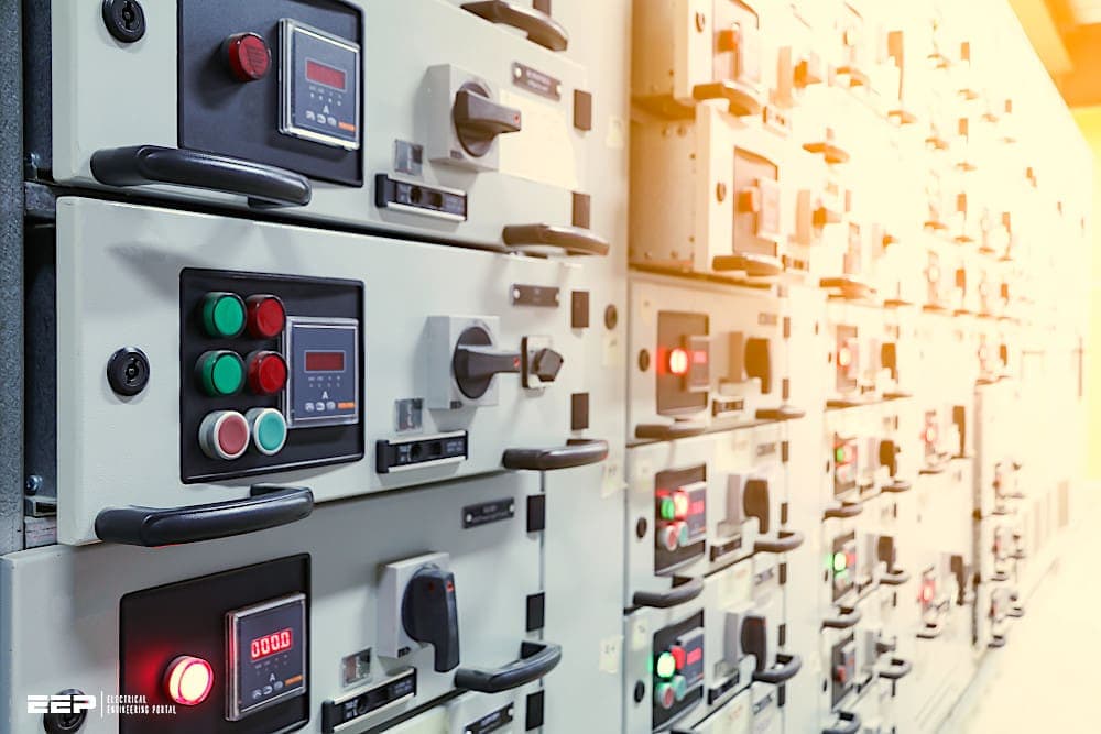 Motor Control Centers (MCC)